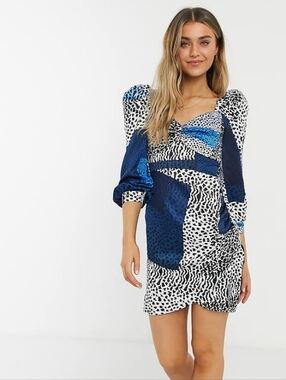 Liquorish milkmaid mini dress with ruched sleeves in blue square leopard print